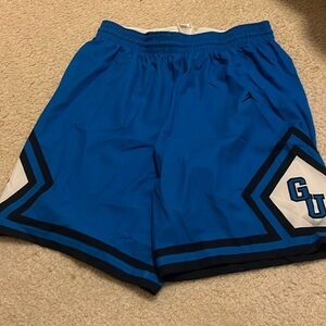 Perfect condition, like new, Men’s shorts, size L, Georgetown team shorts!